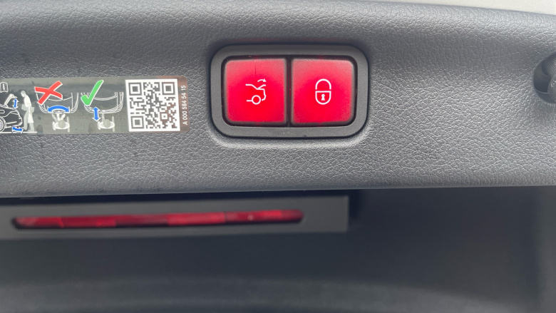 Mercedes-Benz C-Class C300d AMG Line Premium 4dr 9G-Tronic Diesel Saloon